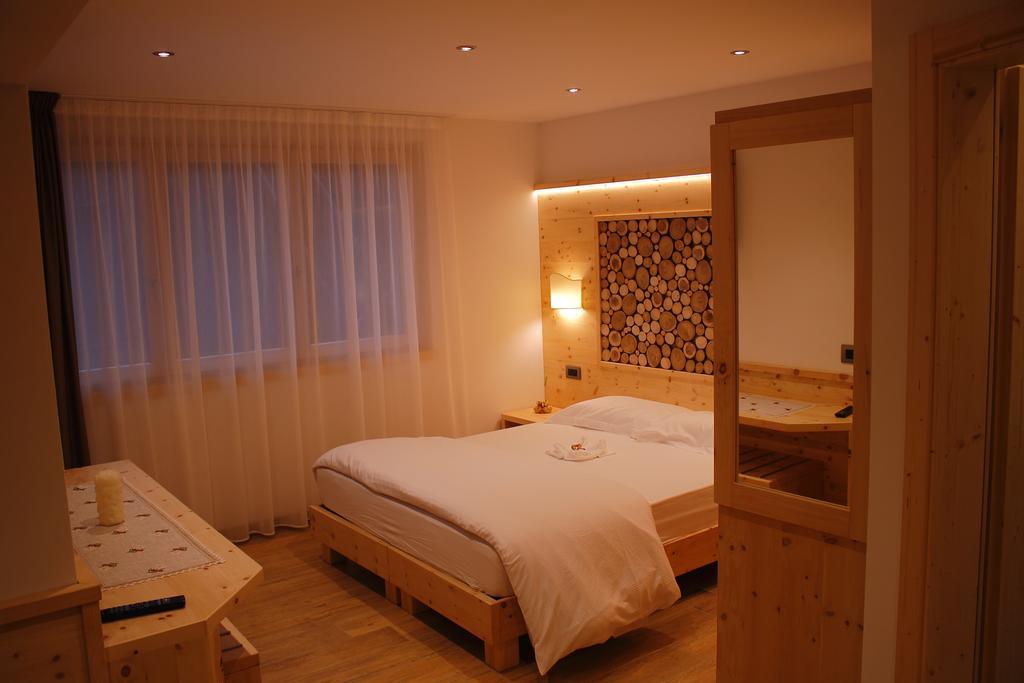 B&B Augusto Madonna di Campiglio Ruang foto