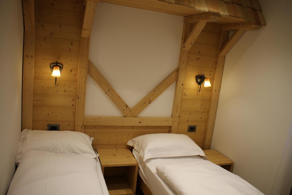 B&B Augusto Madonna di Campiglio Ruang foto